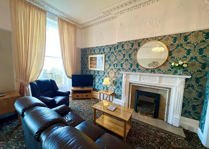 Eden Vale Ground Floor Sea View Apartment
