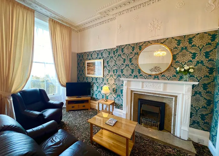Eden Vale Ground Floor Sea View Apartment